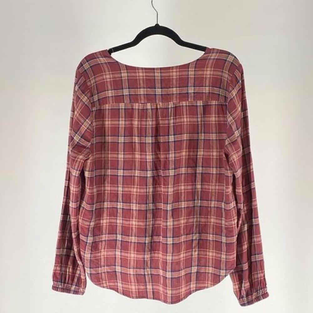 Chic Plaid Button-Up Top - Picture 3 of 3